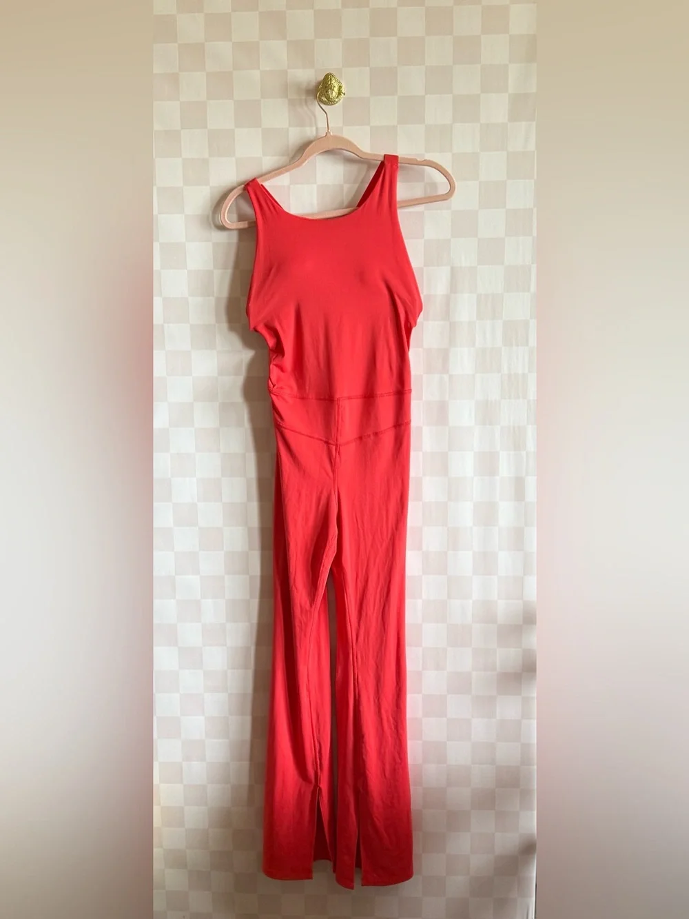 πββοΈππΌπΈπβοΈπ₯₯
Pink Sleeveless Jumpsuit for Women - Picture 1 of 3